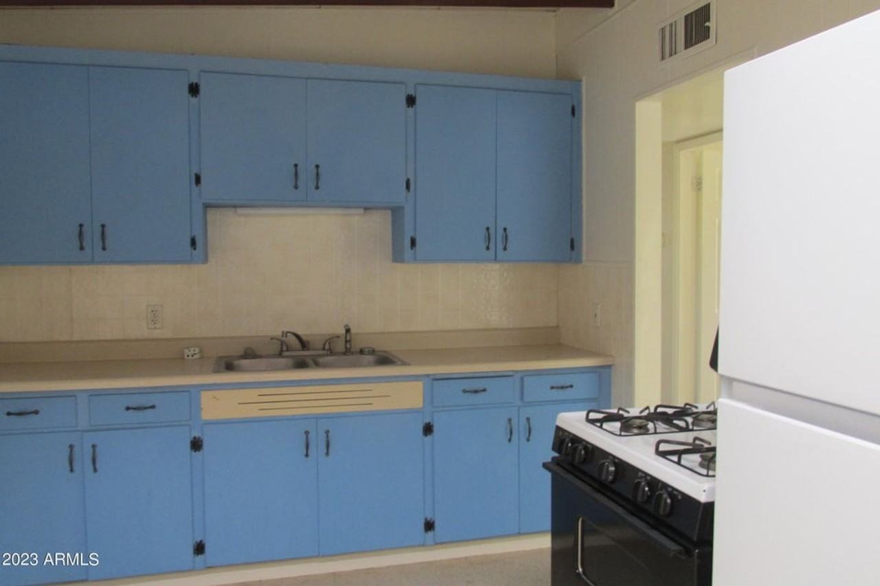 113 Navajo Street - Photo 3 of 8