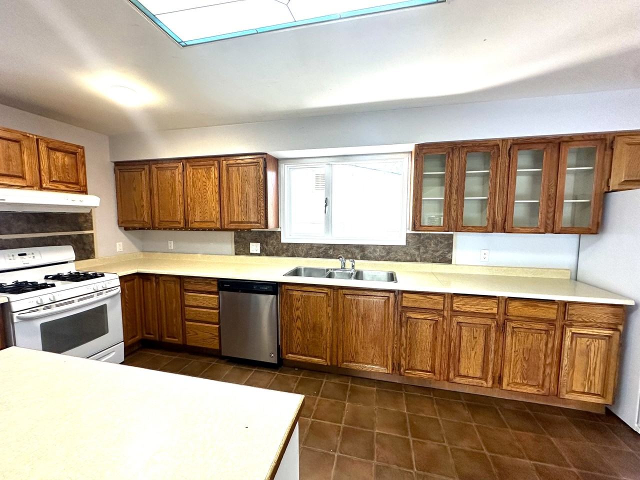 2737 Budd Rd #A - Photo 2 of 24