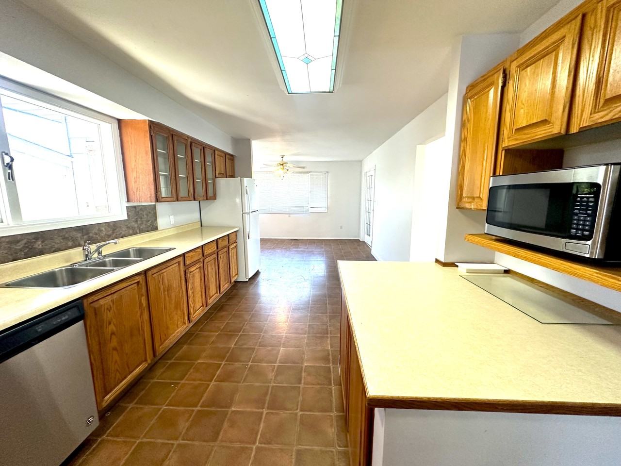 2737 Budd Rd #A - Photo 4 of 24