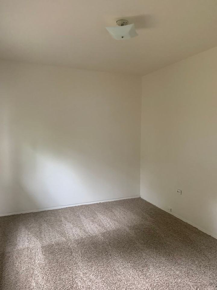 511 2nd St Se - Photo 3 of 10