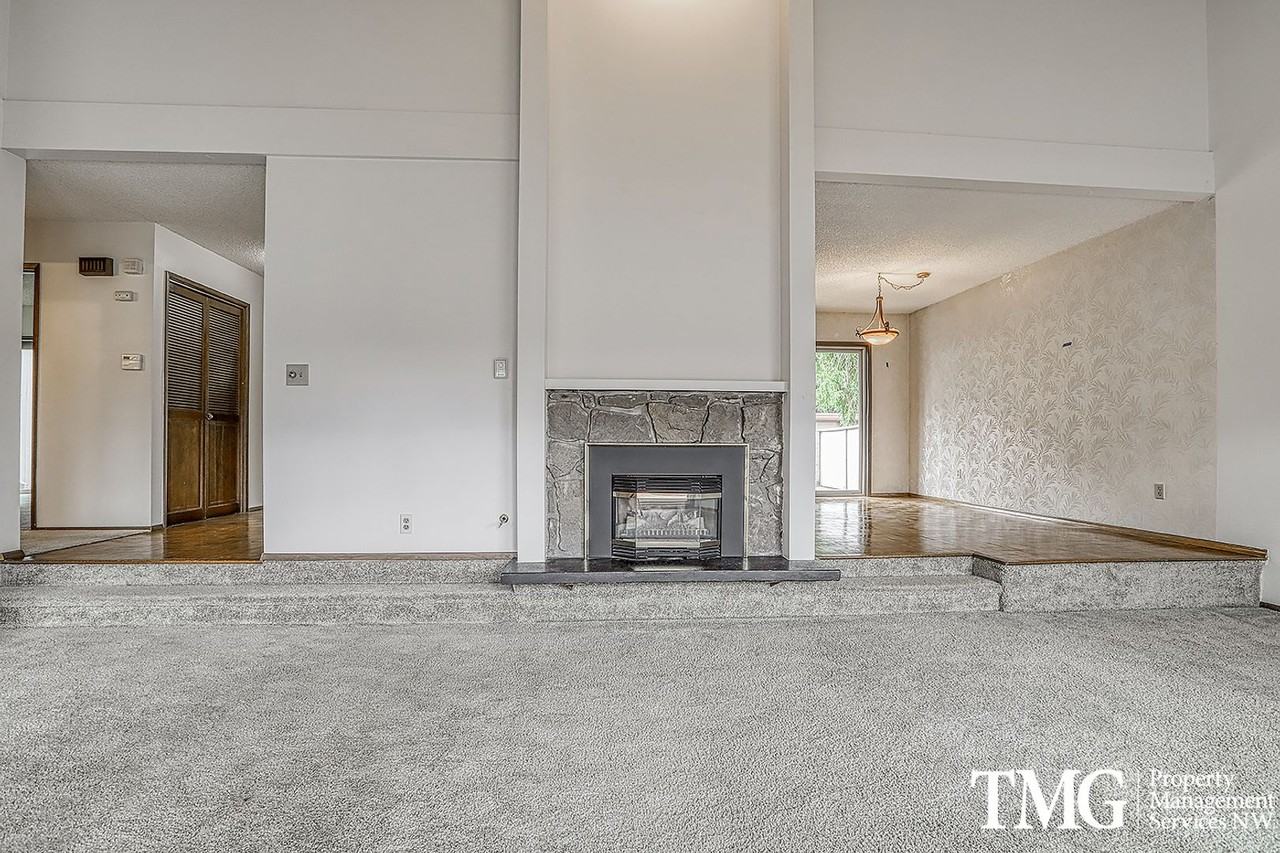 13614 Ne 22nd St - Photo 3 of 36