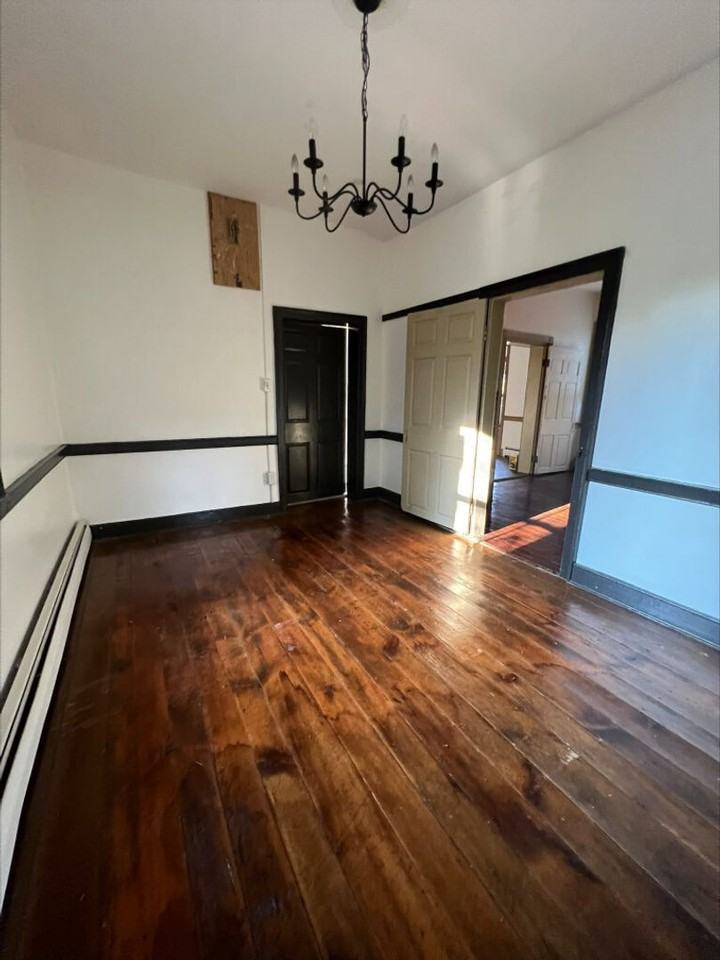 898 Menges Mills Rd - Photo 7 of 22