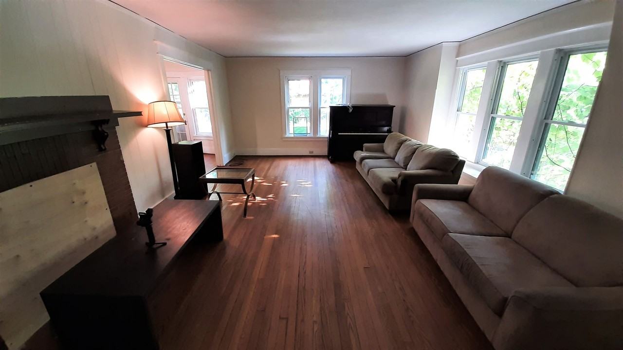 311 Fairmount Ave - Photo 4 of 19