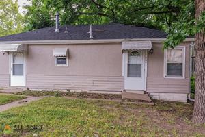 featured image of 1304 N Manhattan Ave