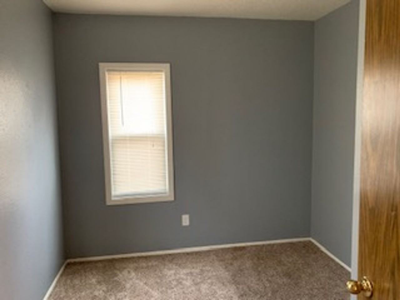 420 Boston Ave - Photo 3 of 8