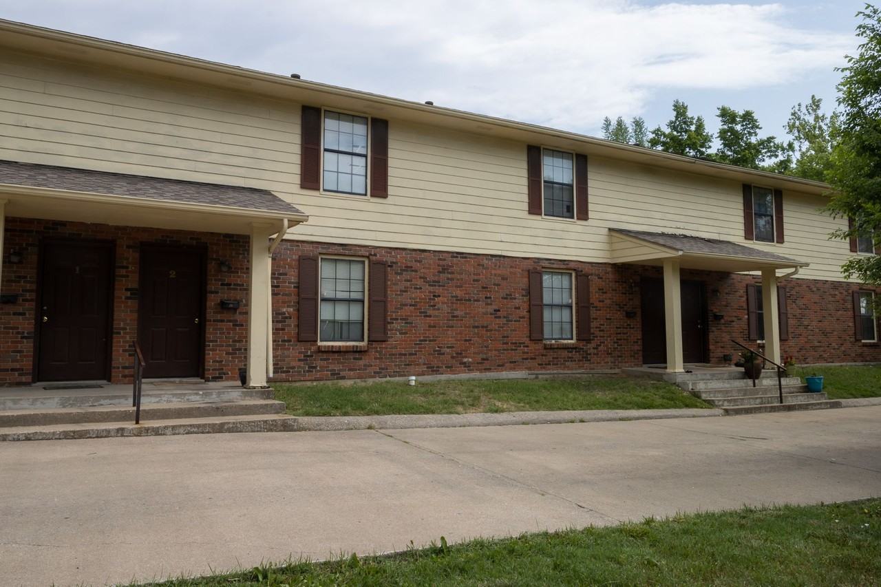 900 Moss St - Photo 4 of 5