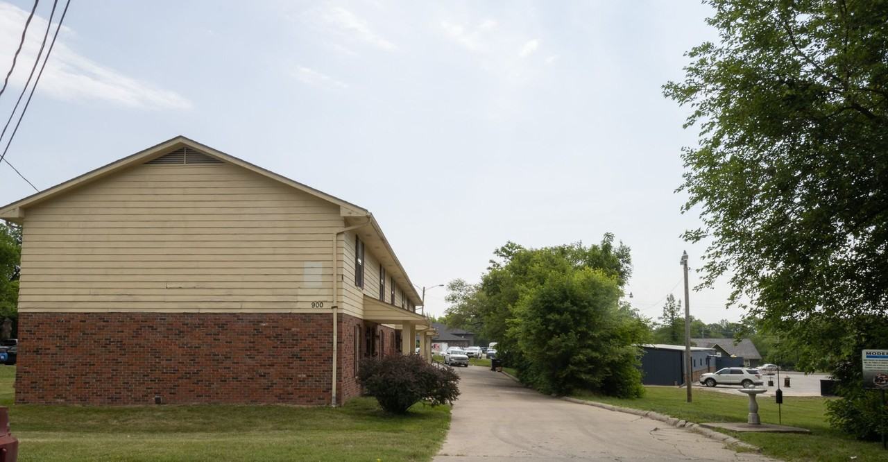 900 Moss St - Photo 5 of 5