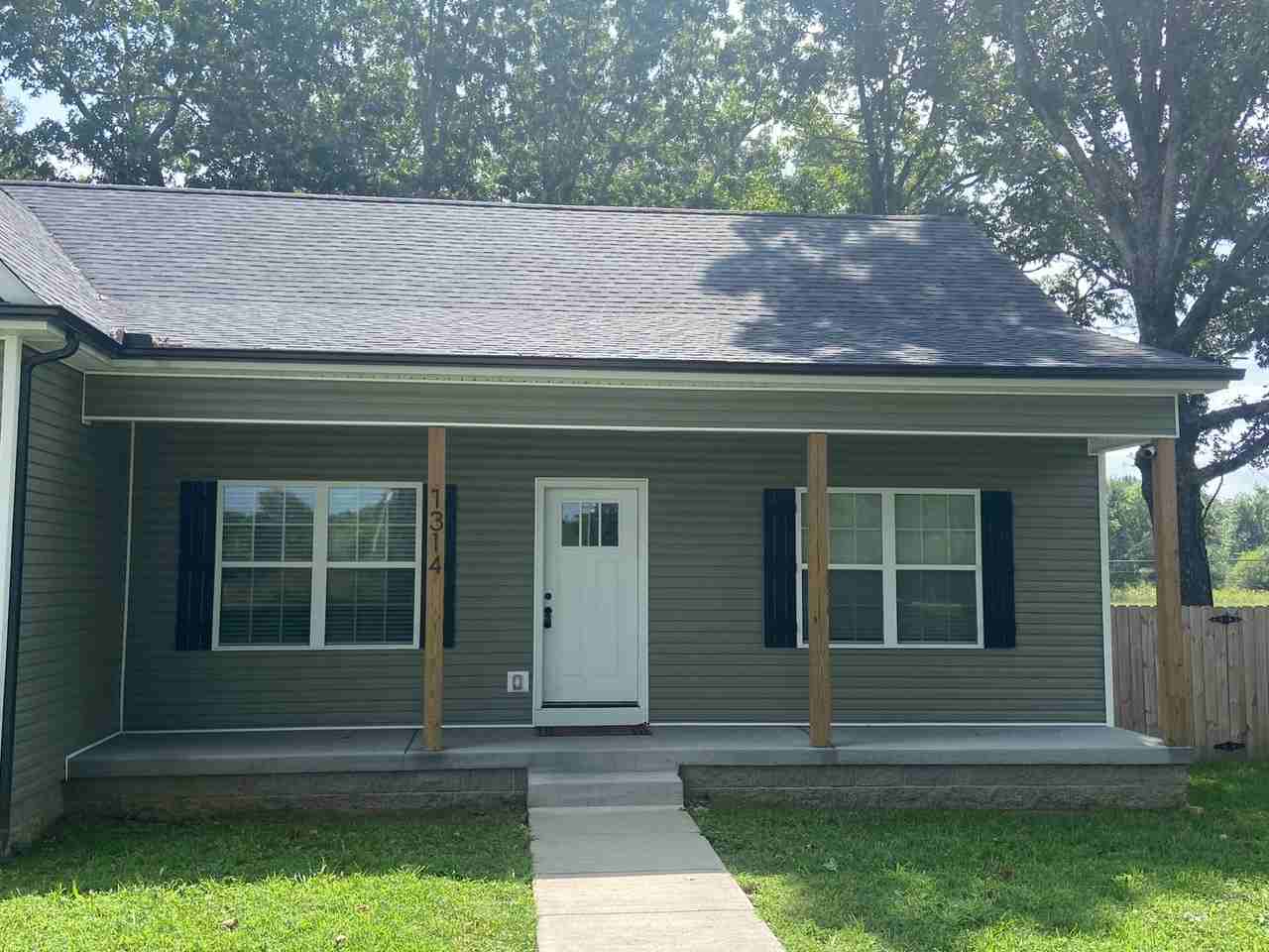 1314 Taylor Town Rd - Photo 2 of 23