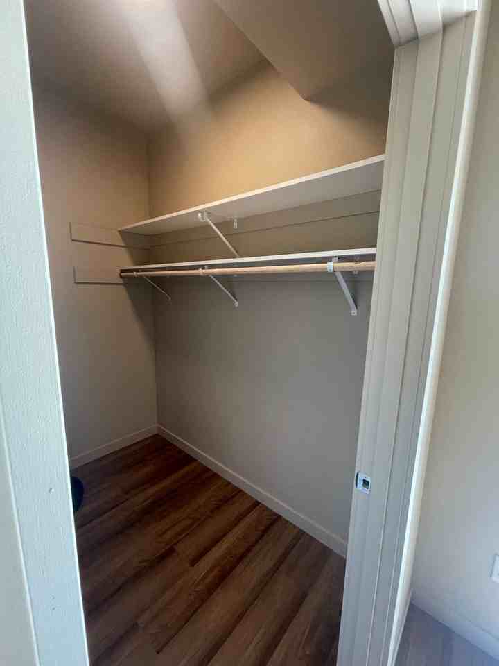 178 Hiatt St - Photo 3 of 12