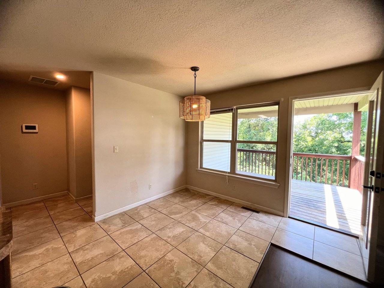 16271 Heartland Ln - Photo 5 of 22