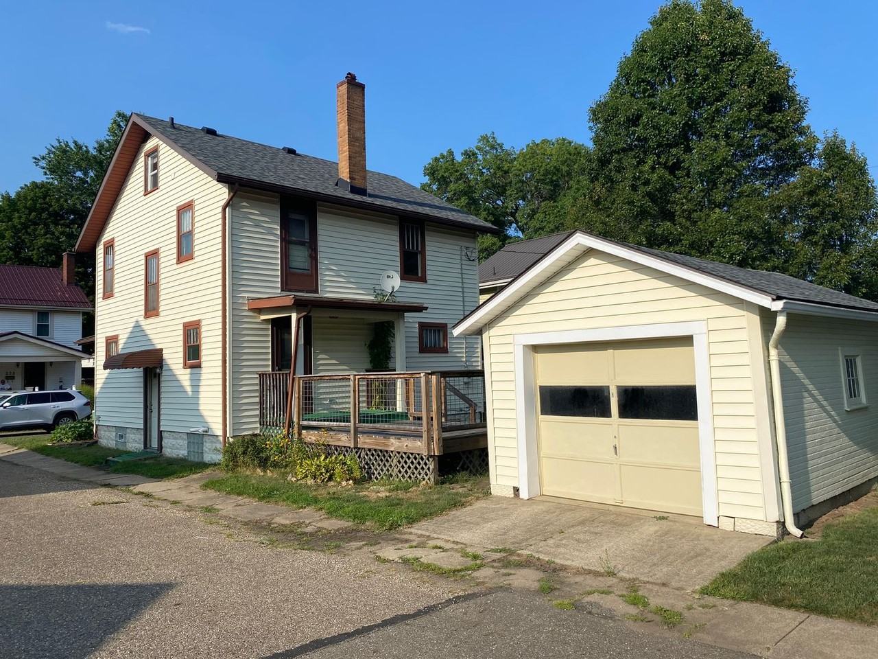 324 Minnich Ave Nw - Photo 3 of 18