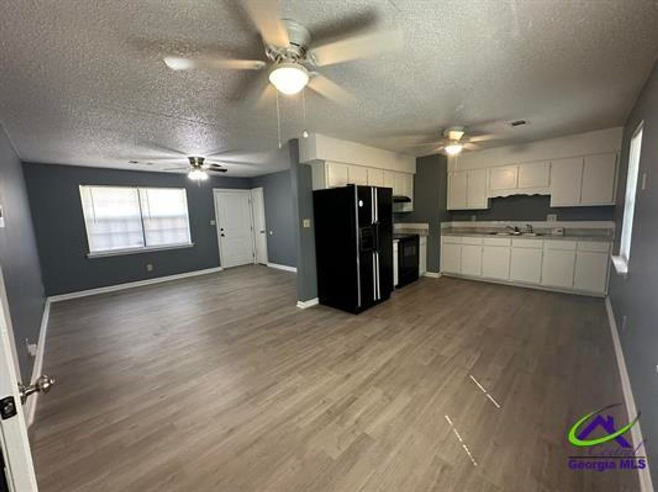 503 Coventry Ct - Photo 6 of 17