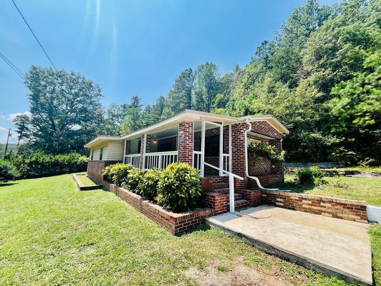 1595 Morrisville Rd - Photo 2 of 13