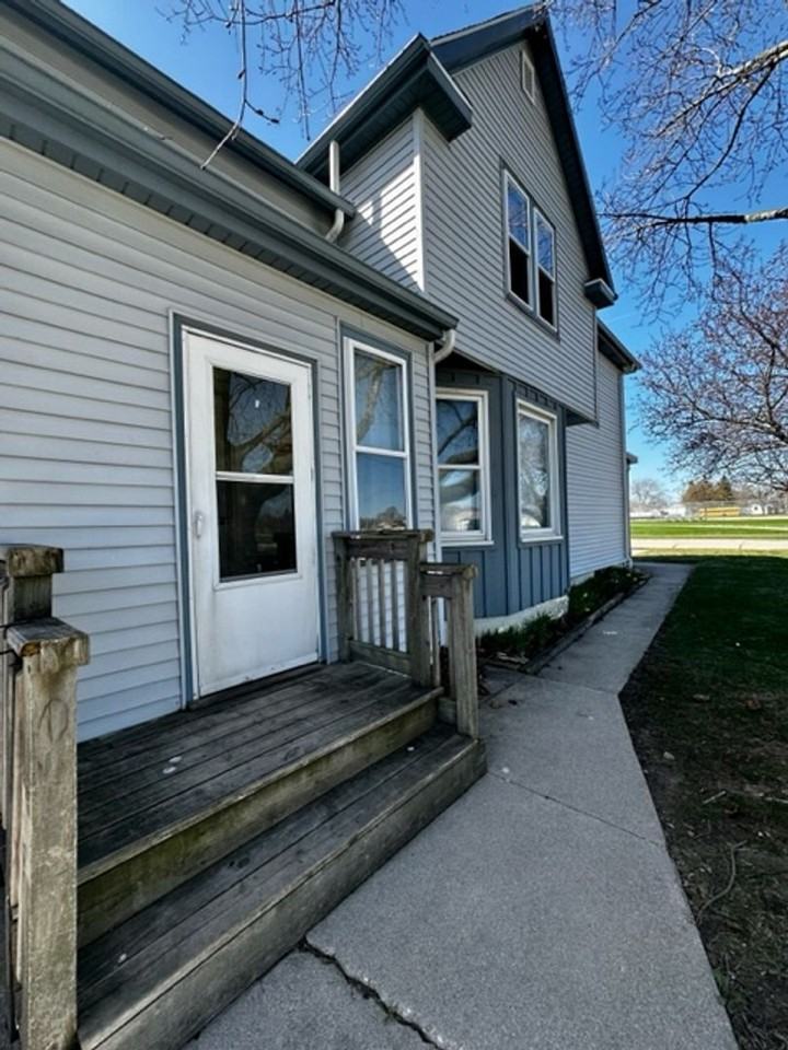 3105 Mero St - Duplex - Photo 2 of 23