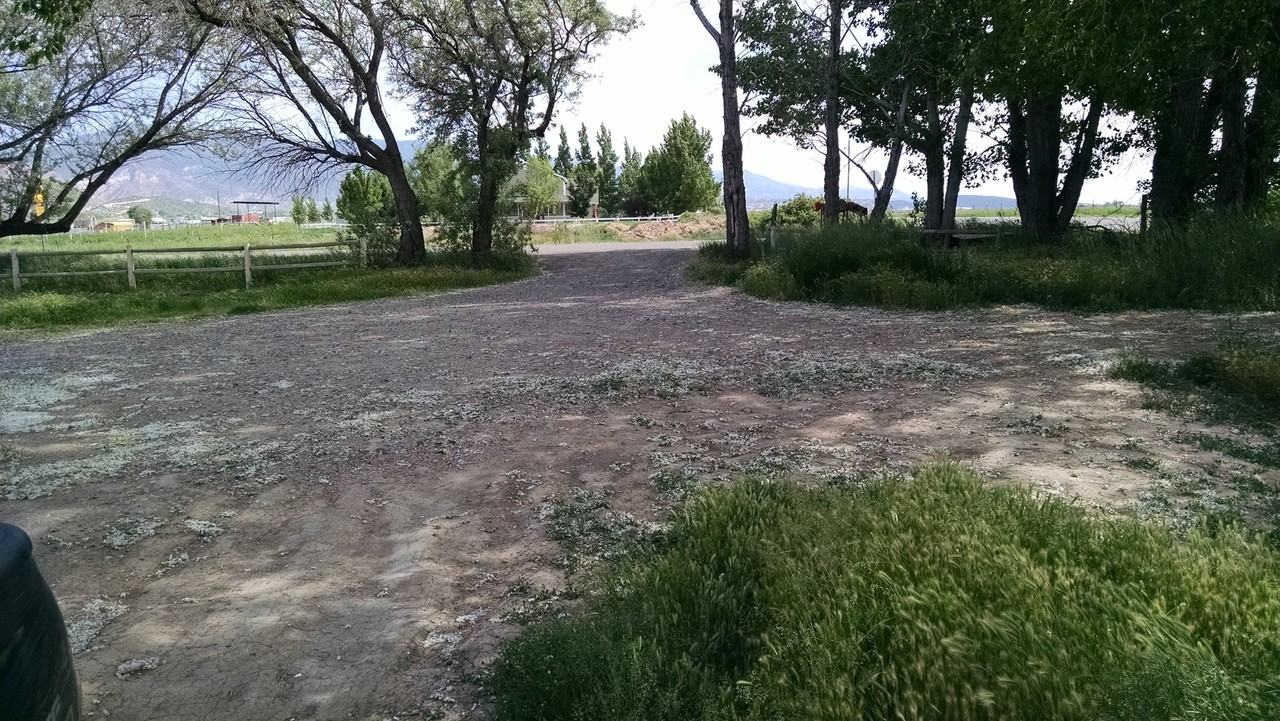 1138 West 3000 North - Photo 2 of 11