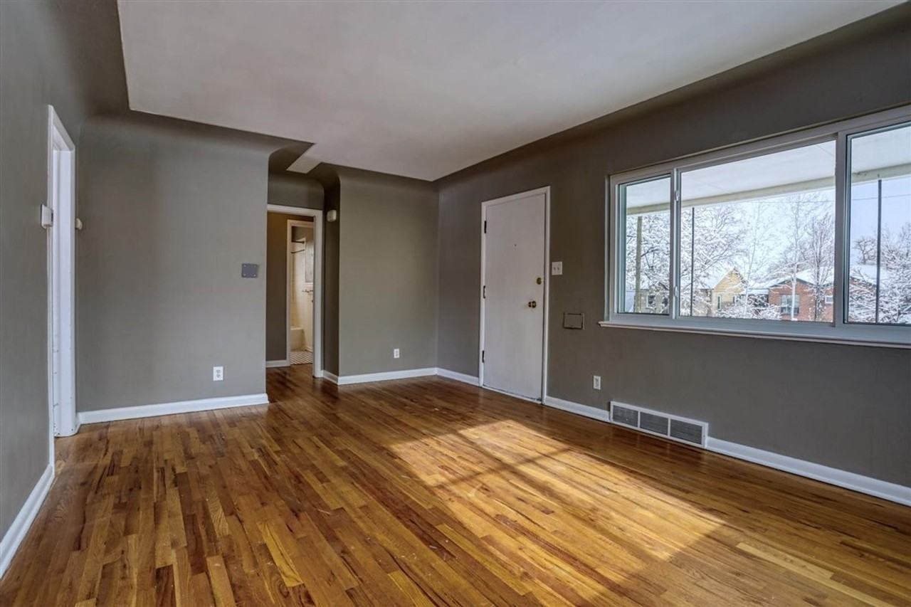 2435 N Gaylord St - Photo 3 of 20