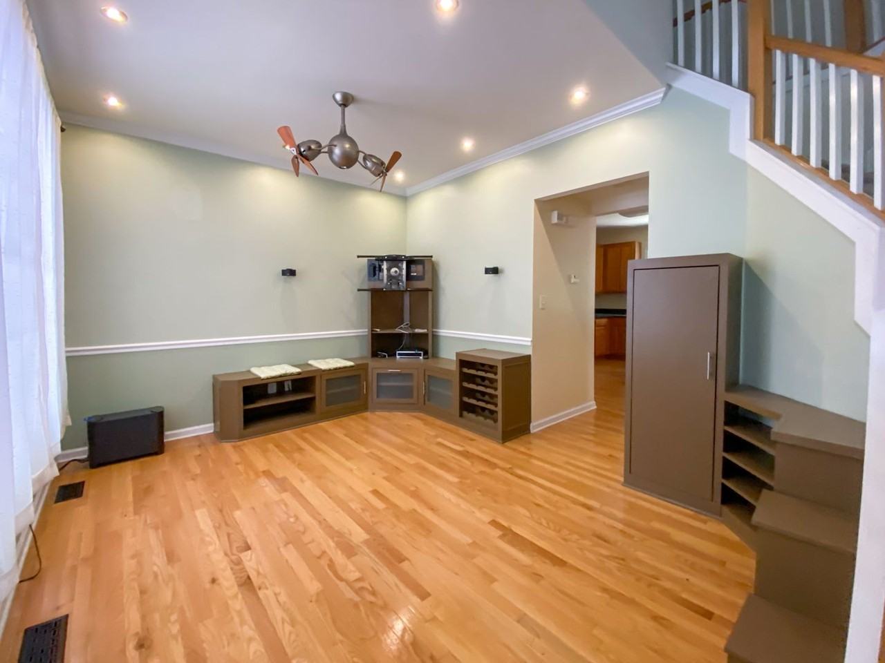 61 Old Wilder Ln - Photo 3 of 32