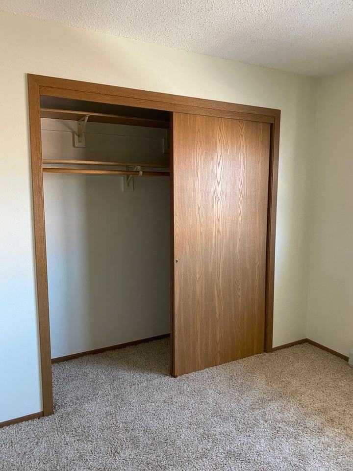 Shannons Drive - Photo 3 of 11