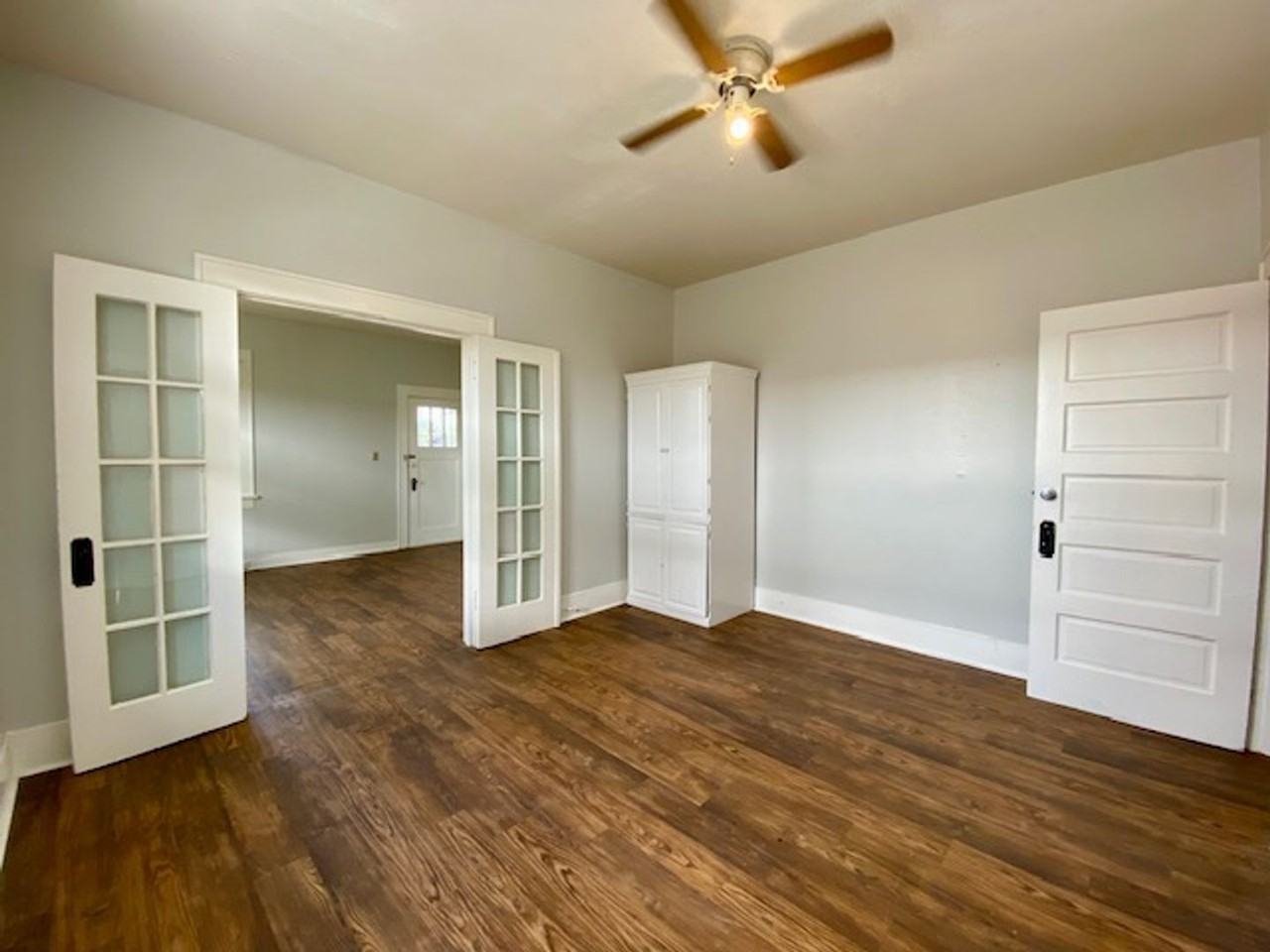 632-634 Kings Hwy. [2 UNITS] - Photo 2 of 6