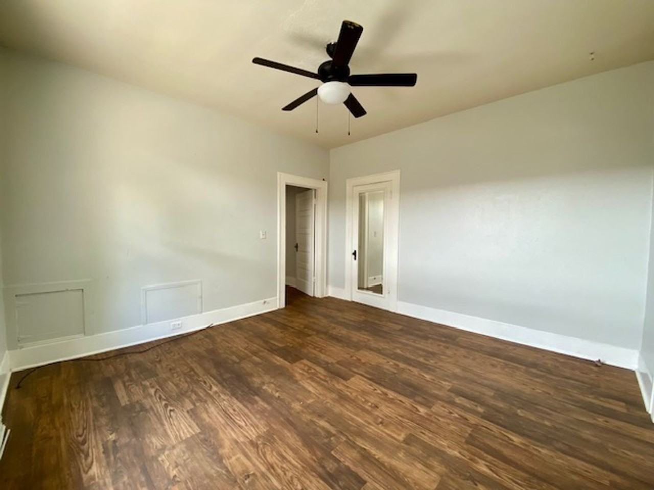 632-634 Kings Hwy. [2 UNITS] - Photo 3 of 6