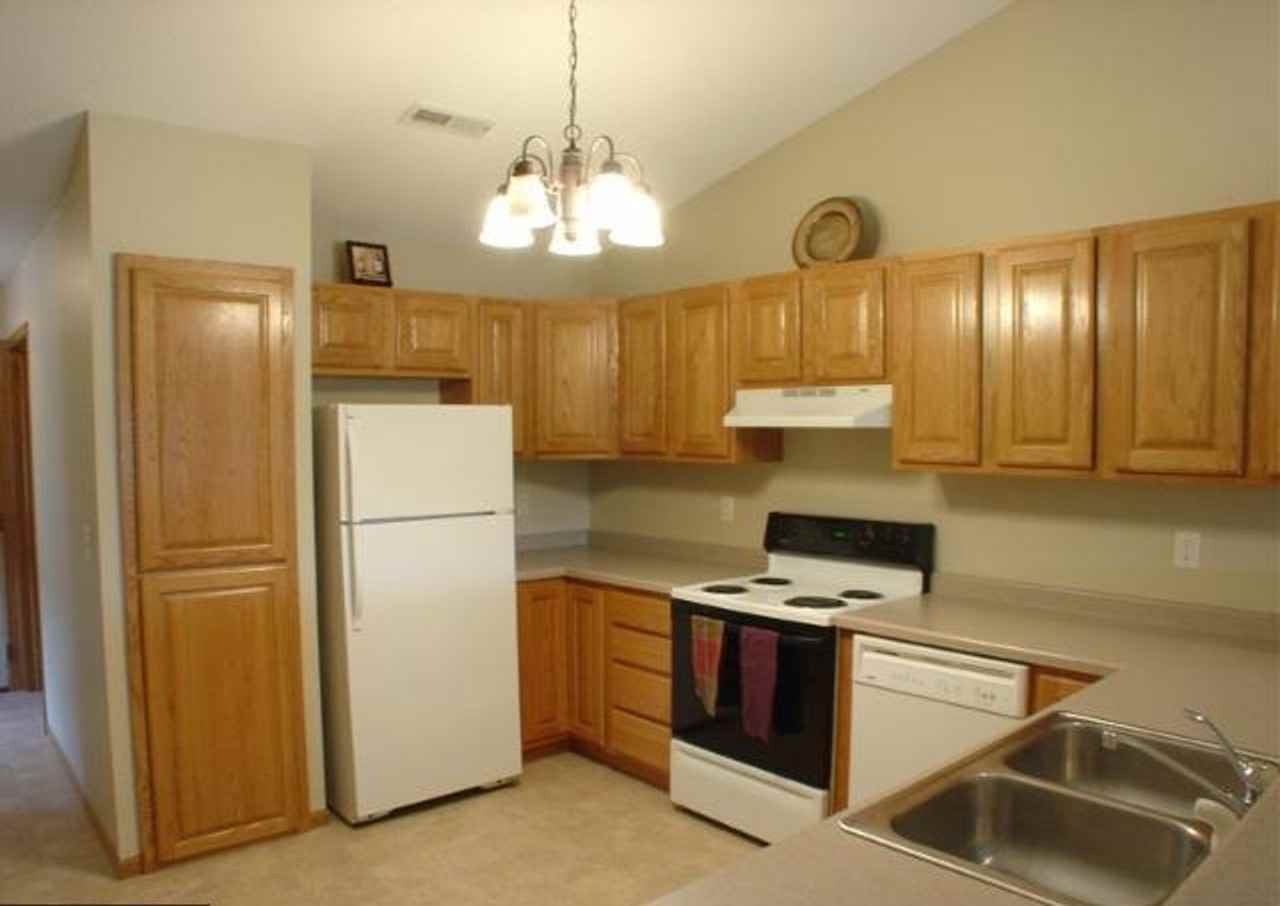 1415 Broadway - Photo 2 of 11