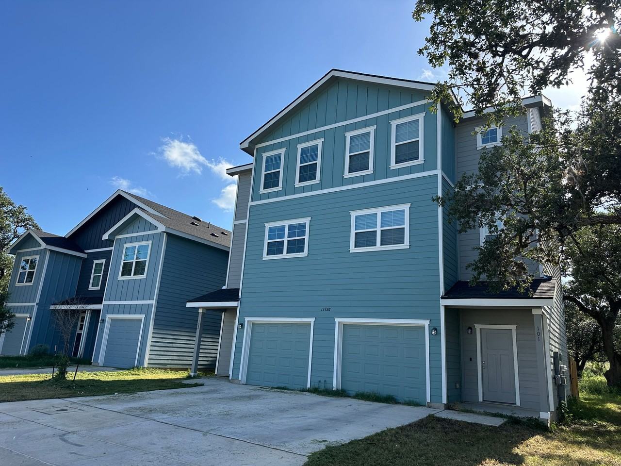 Townhome for Rent - Photo 2 of 22