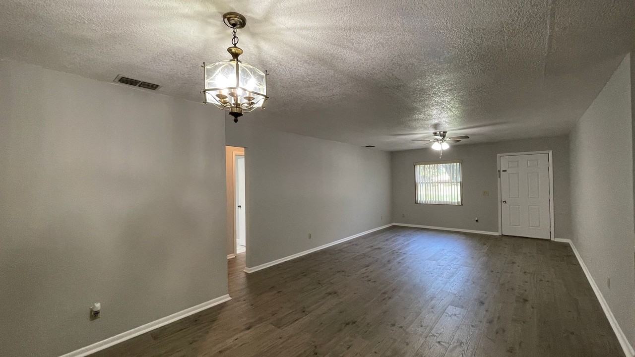 253 W Lake Ina Dr - Photo 5 of 24