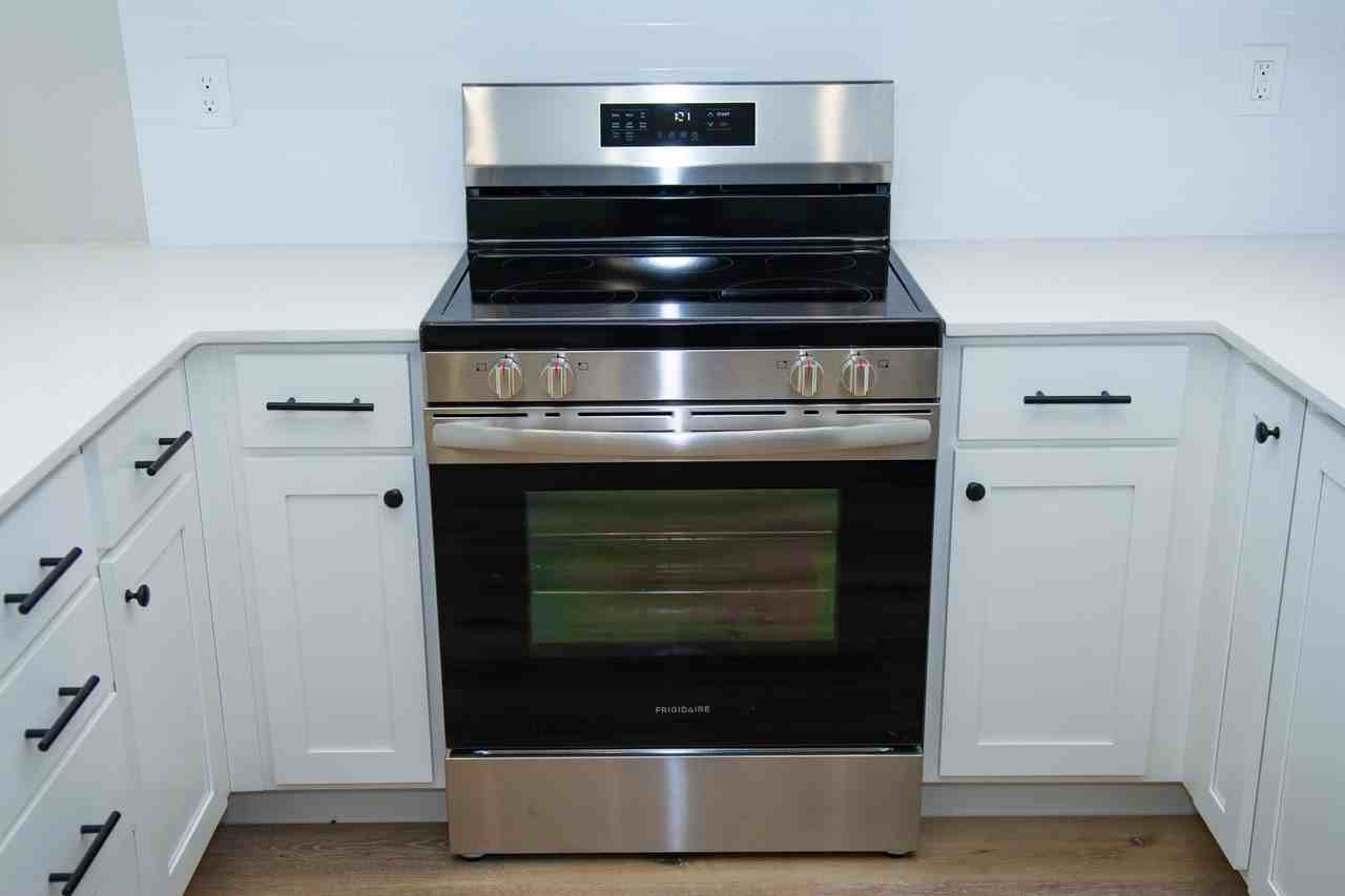 430 Blue Springs Street - Photo 5 of 9