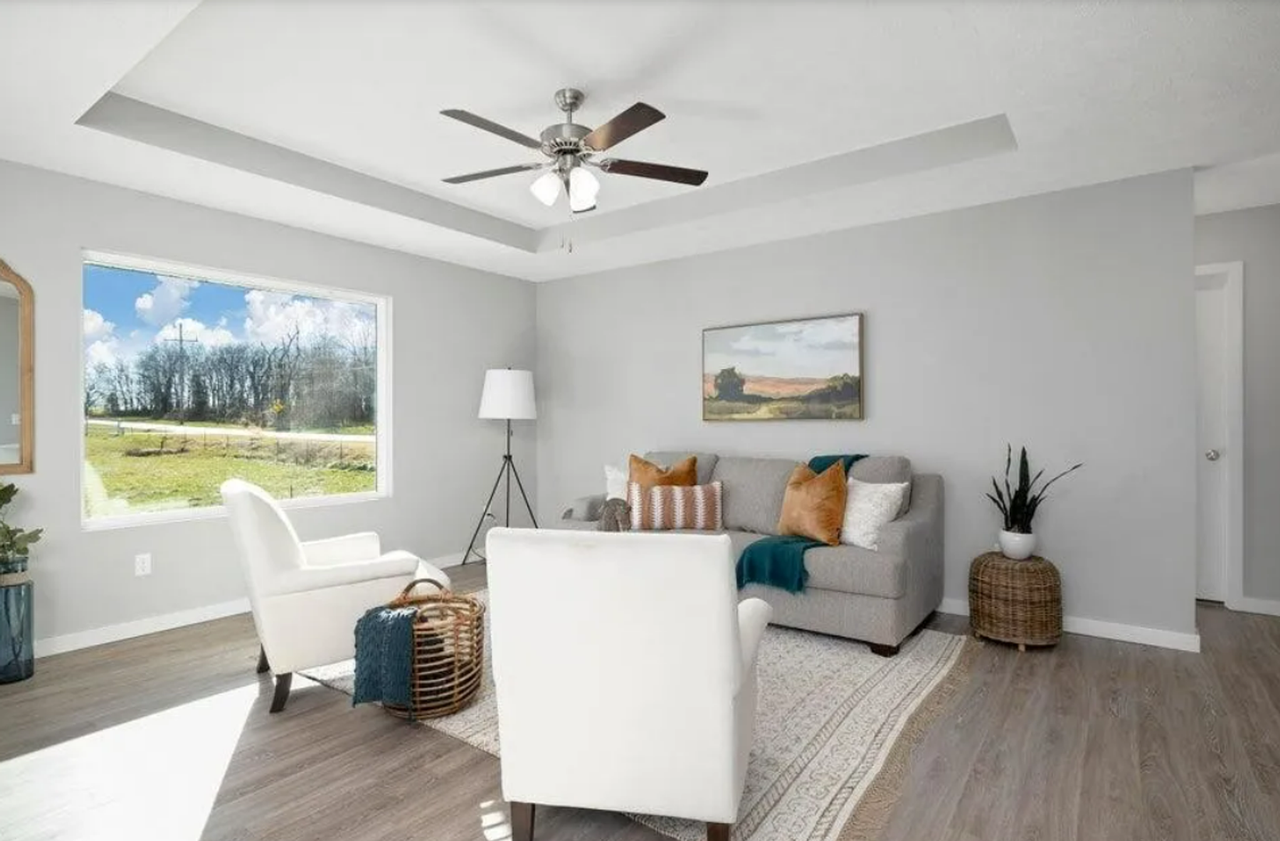 2425 S Cheri Dr - Photo 2 of 17