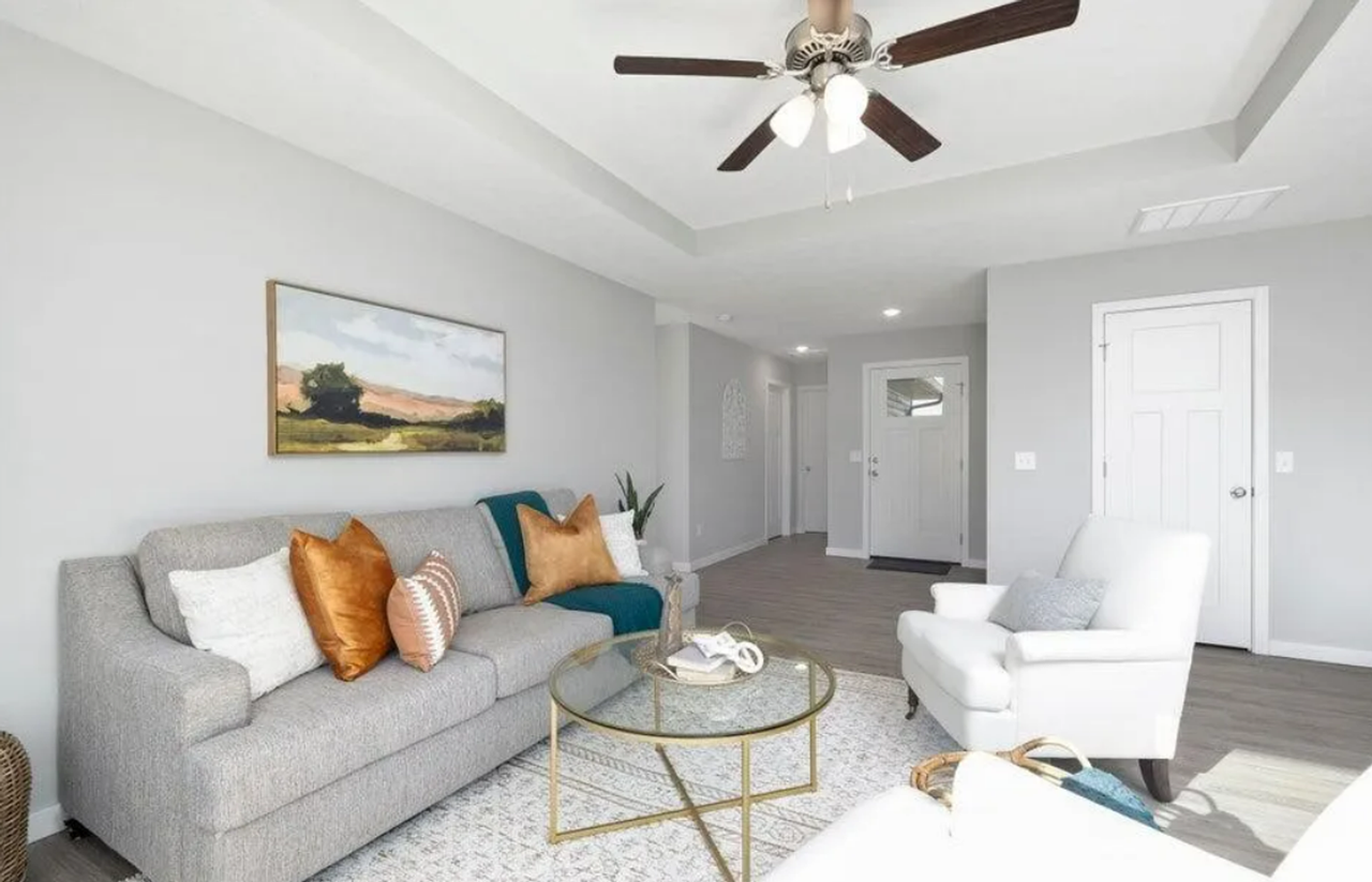 2425 S Cheri Dr - Photo 3 of 17