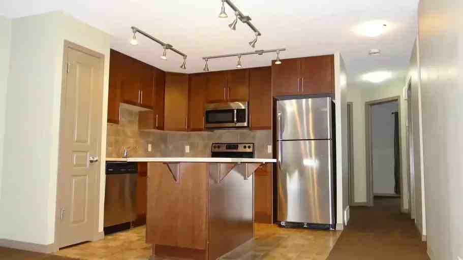 715 Auburn Bay Sq Se - Photo 2 of 16