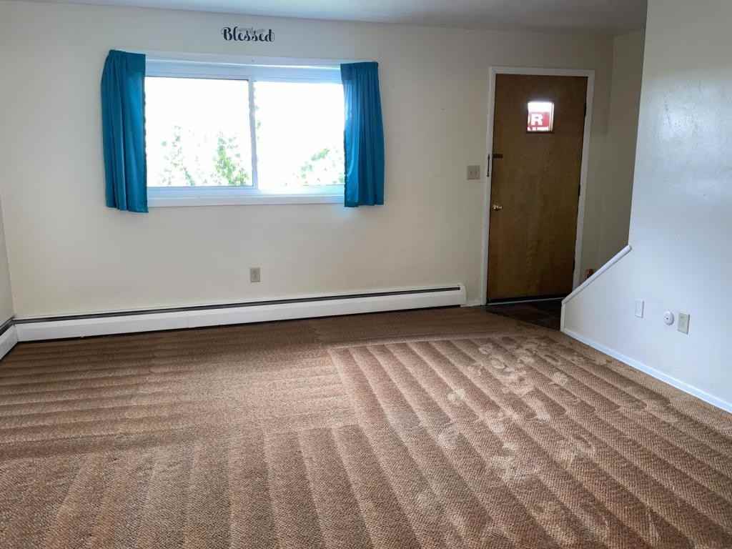 1017 Lilac St - Photo 6 of 12