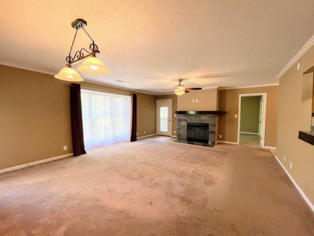 5062 7 Pine Circle #5062 - Photo 3 of 25