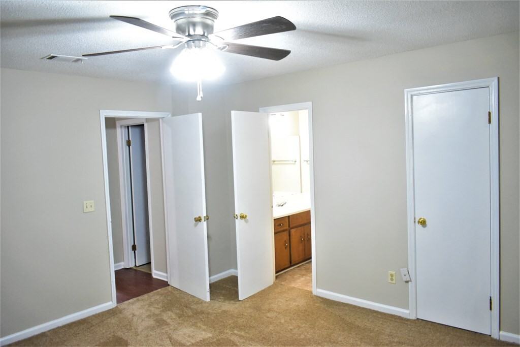 606 Demere St - Photo 3 of 36