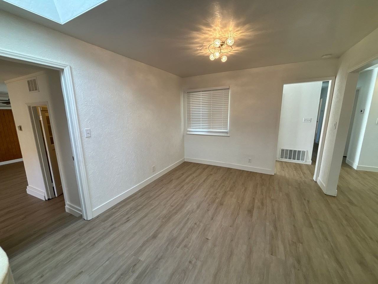 1419 Yolanda Ct - Photo 5 of 25