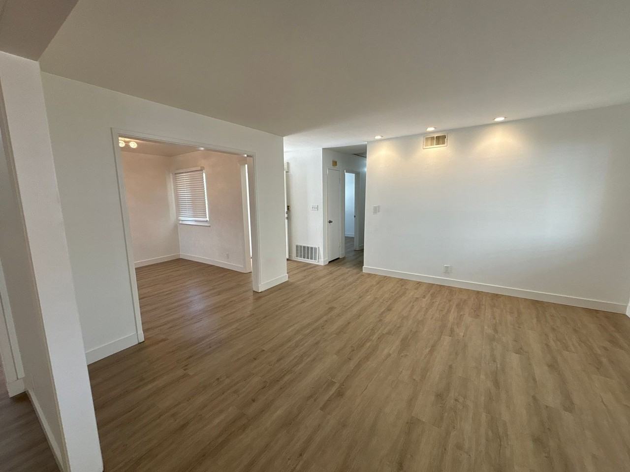 1419 Yolanda Ct - Photo 6 of 25
