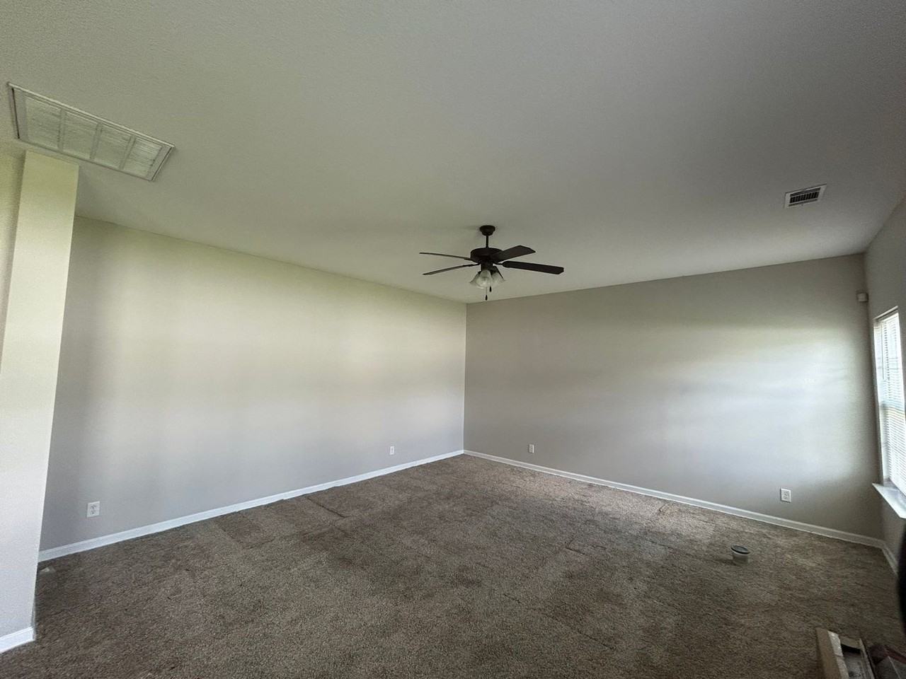 651 Red Oak Ln - Photo 7 of 17