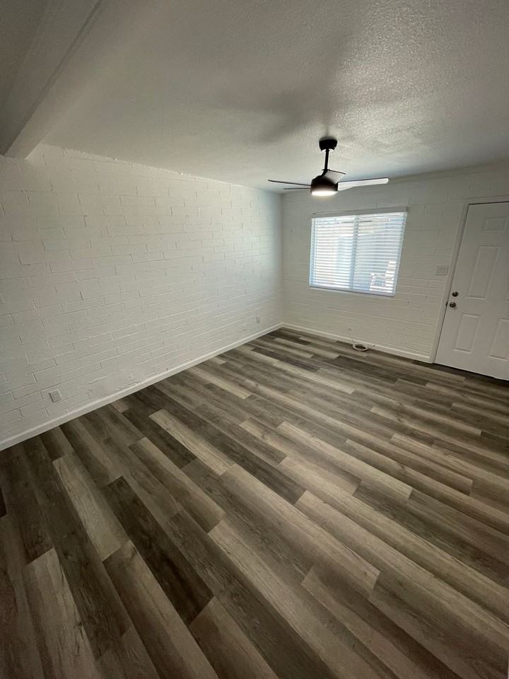 9361 W Polk St #4 - Photo 3 of 19