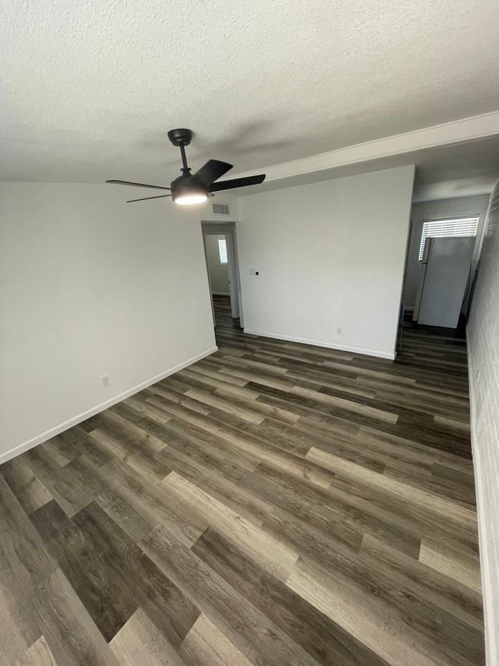 9361 W Polk St #4 - Photo 5 of 19