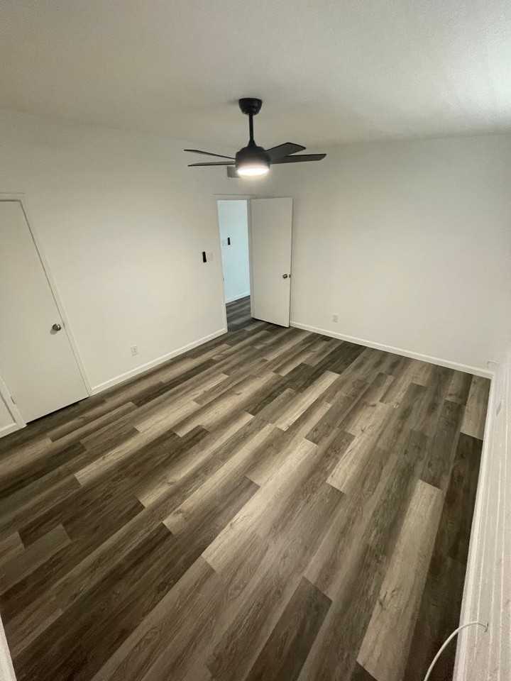 9361 W Polk St #4 - Photo 7 of 19