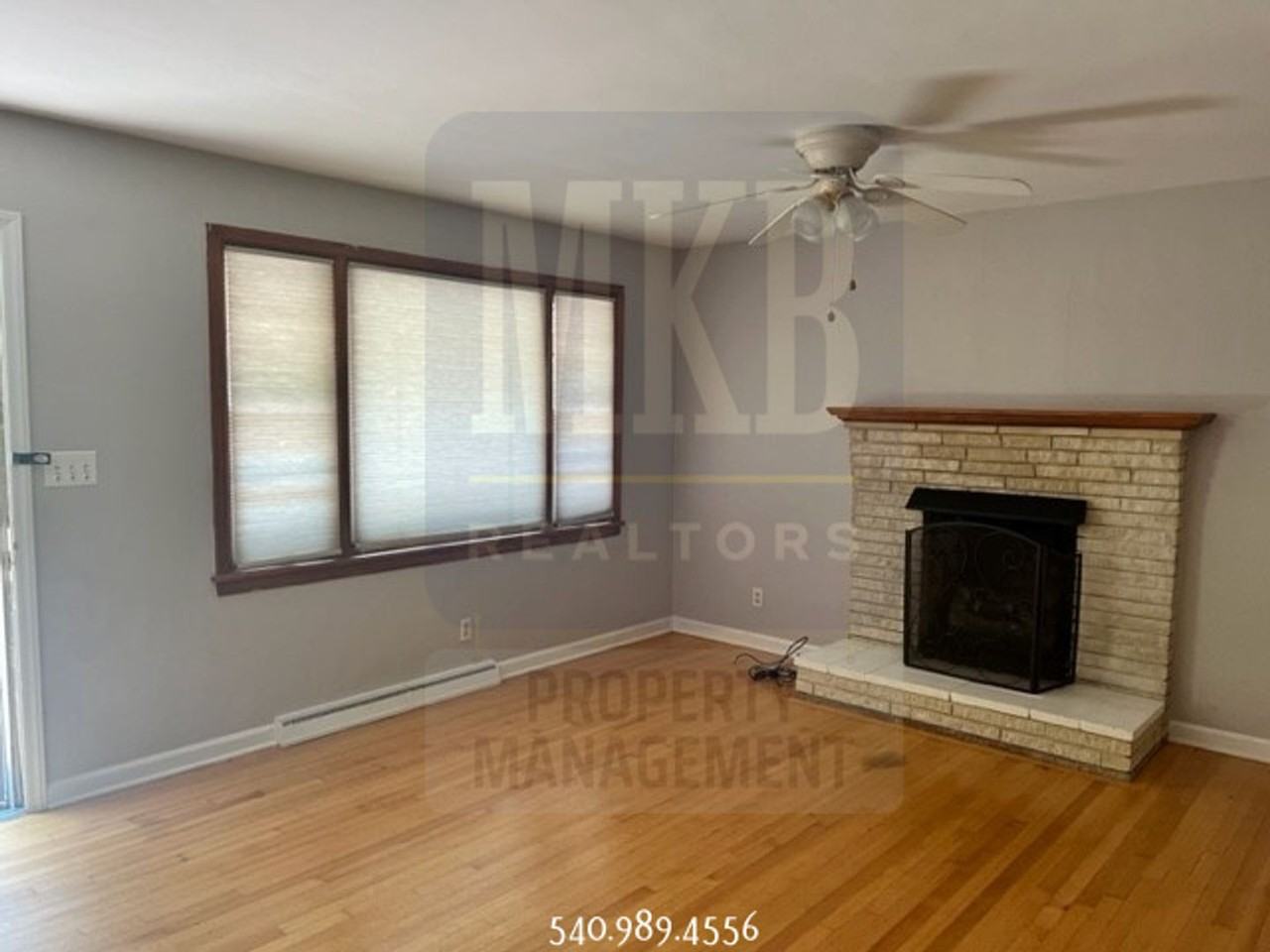 3203 Ledgewood Ave - Photo 4 of 32