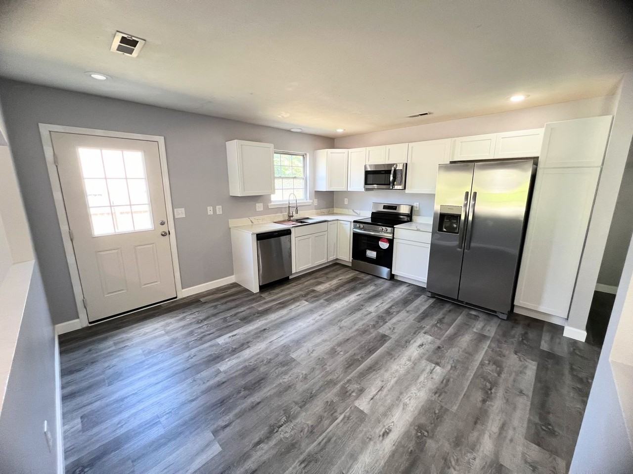 24926 Talladega Rd - Photo 4 of 12