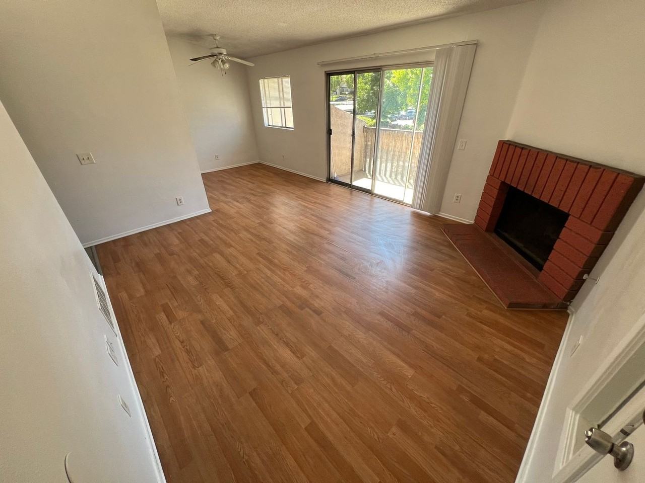 1251 S Meadow Ln - Photo 2 of 18