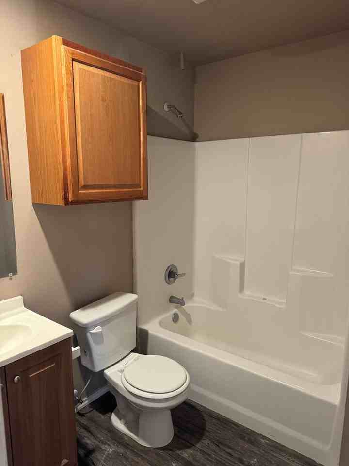 1511 E Auburn St - Photo 5 of 9