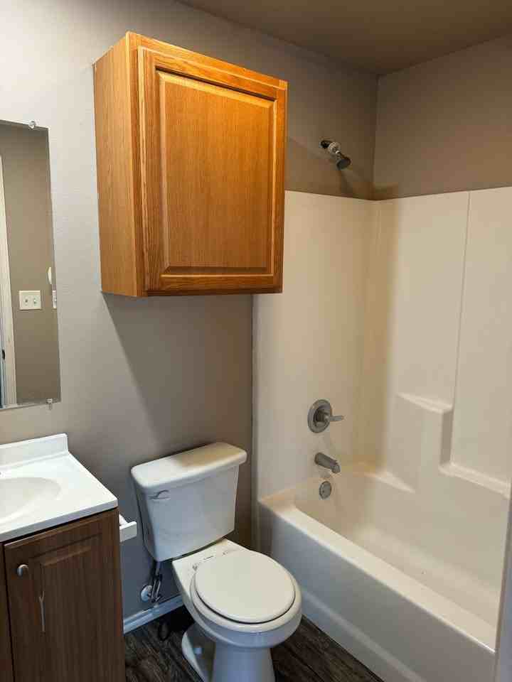 1511 E Auburn St - Photo 7 of 9