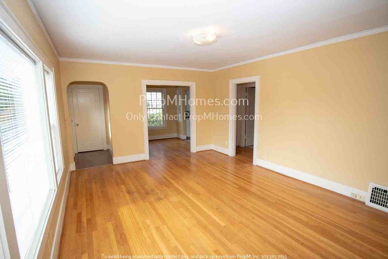 3406 Se 28th Pl - Photo 3 of 13