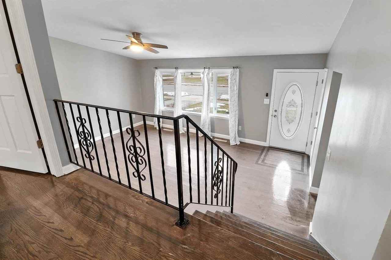 8827 Manor Ave - Photo 2 of 7