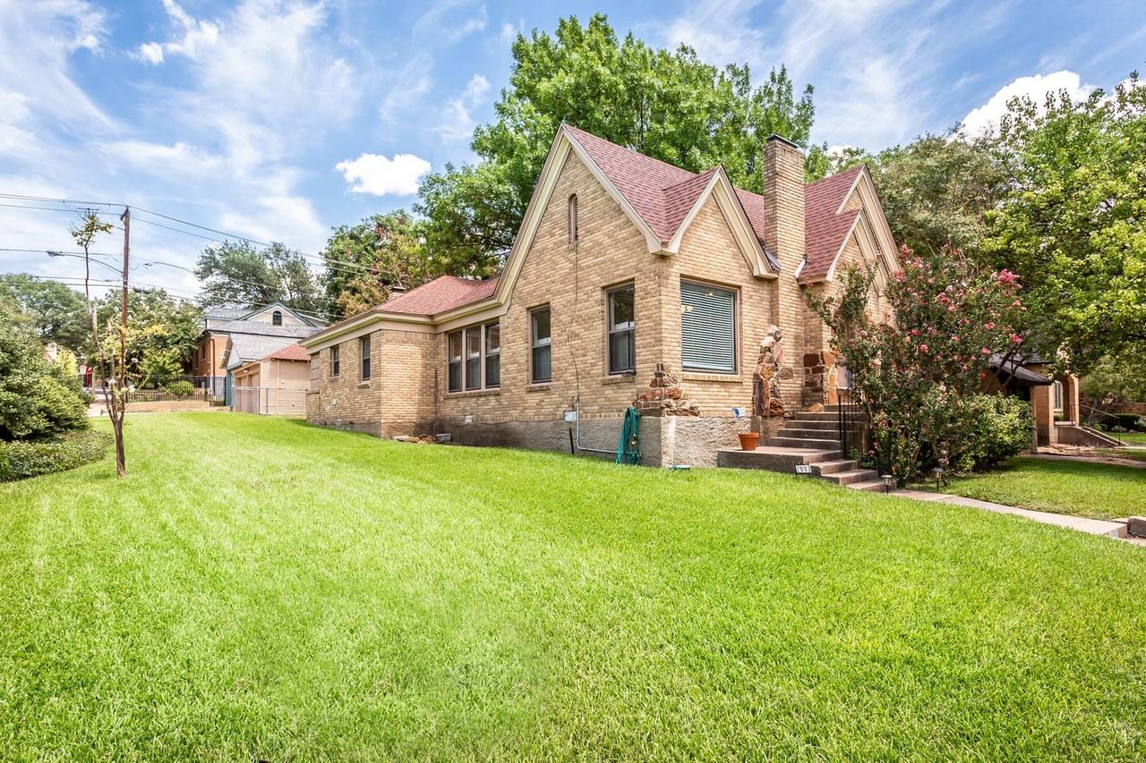 1002 Valencia St - Photo 2 of 28