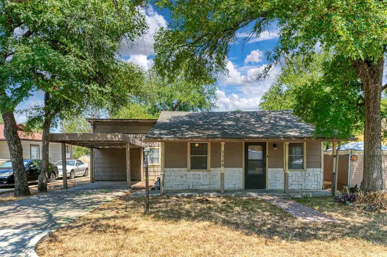 3349 Hiawatha Trl - Photo 2 of 20