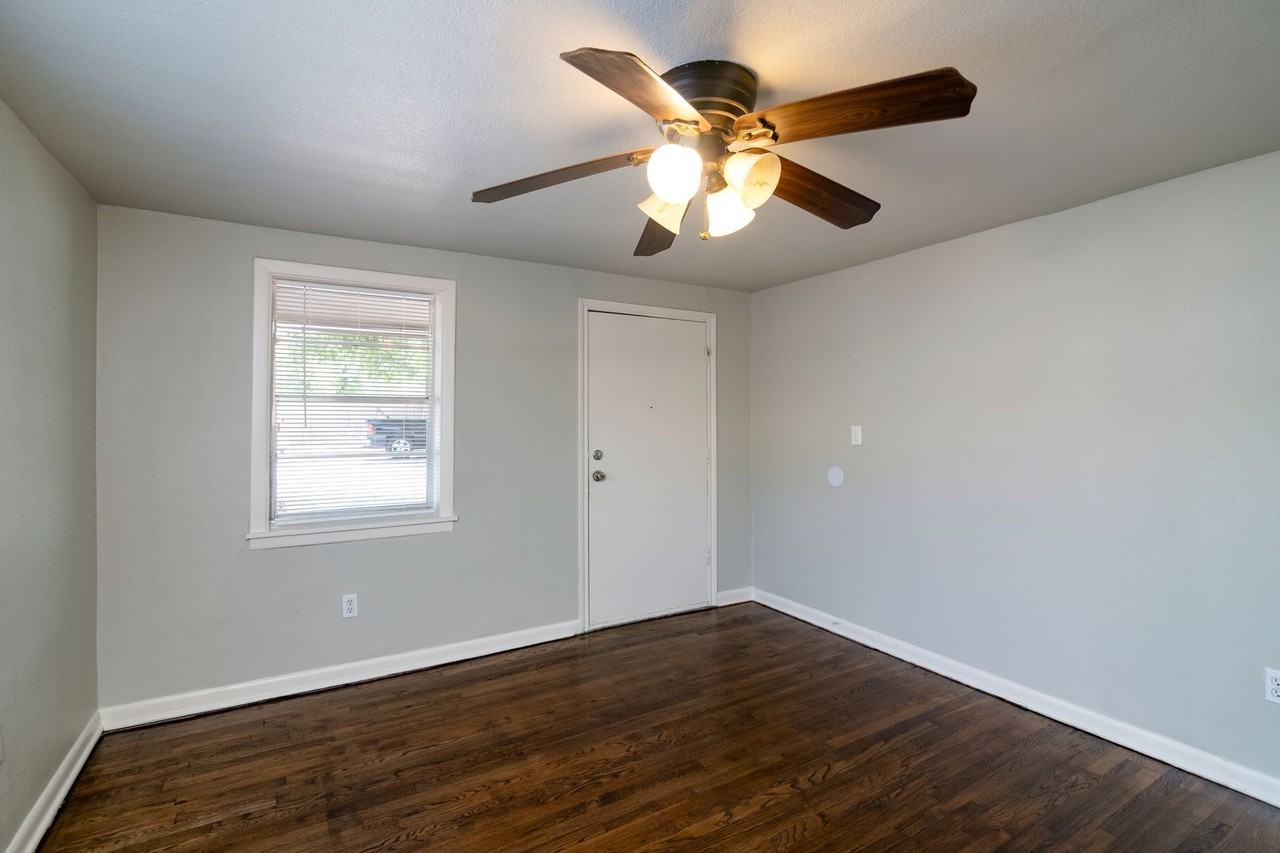 3349 Hiawatha Trl - Photo 3 of 20